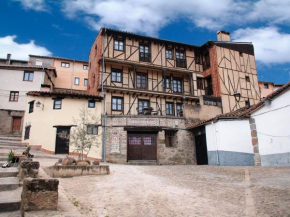 Отель Apartamentos La Iguana  Эрвас